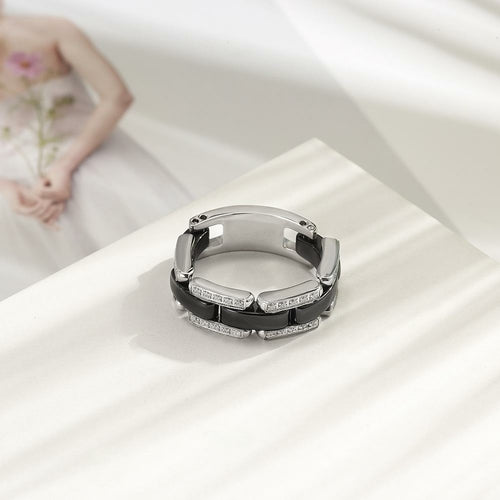BLACK CERAMIC RING