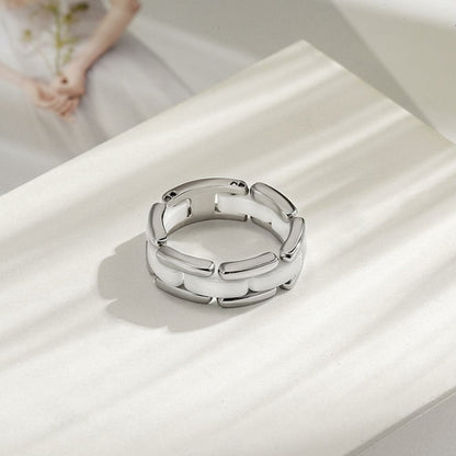 WHITE CERAMIC RING