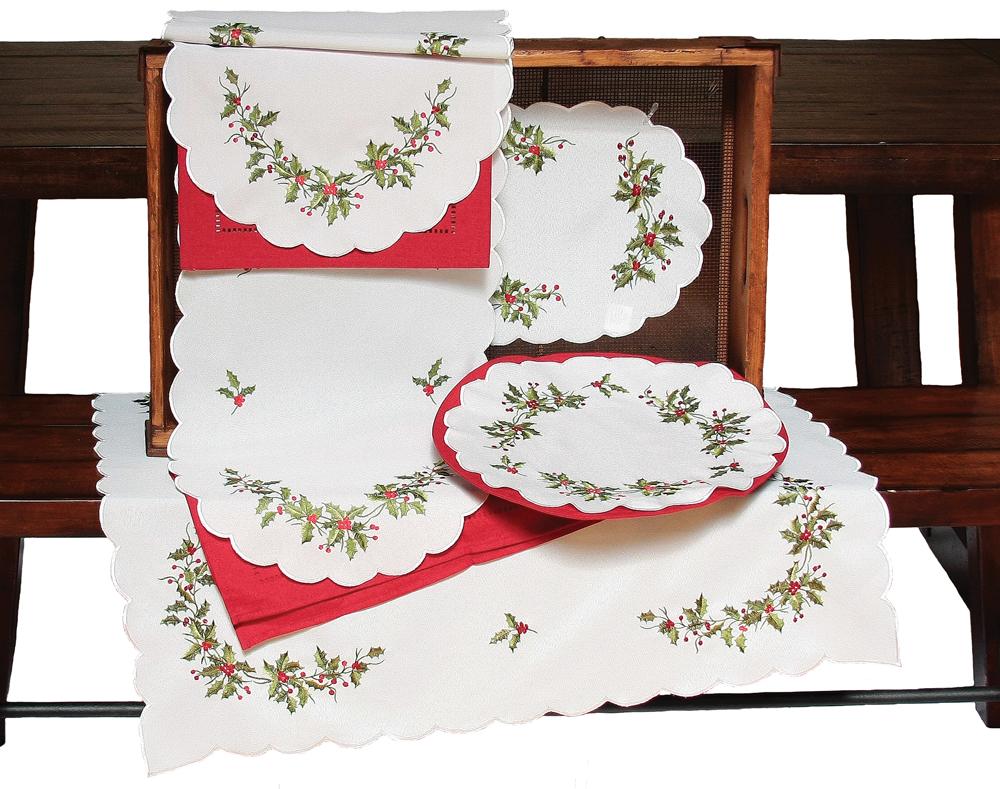 XD14790 Mistletoe Table Runner